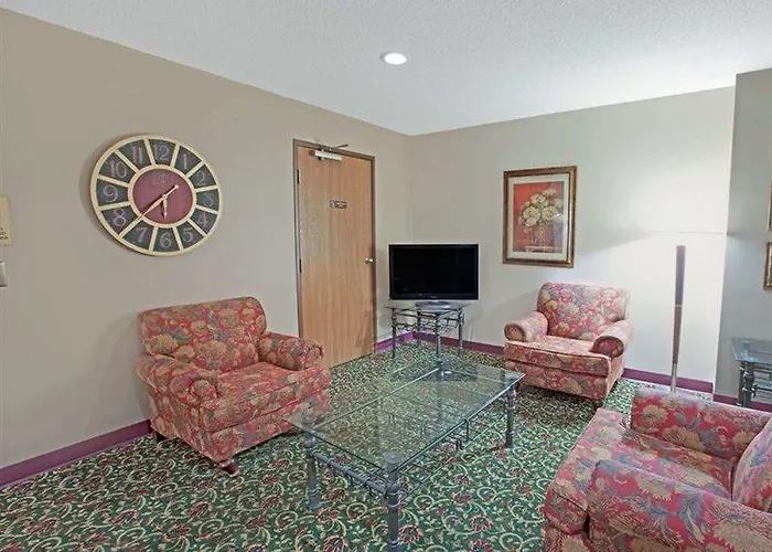 Hotel Baymont &