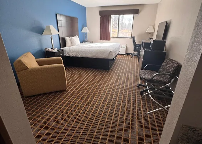 Hotel Baymont &