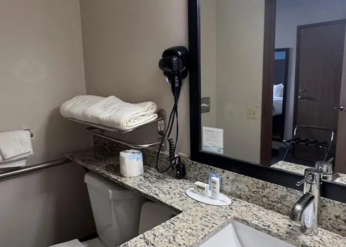 Hotel Baymont &