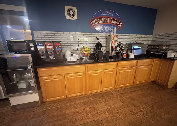 Baymont & 2*